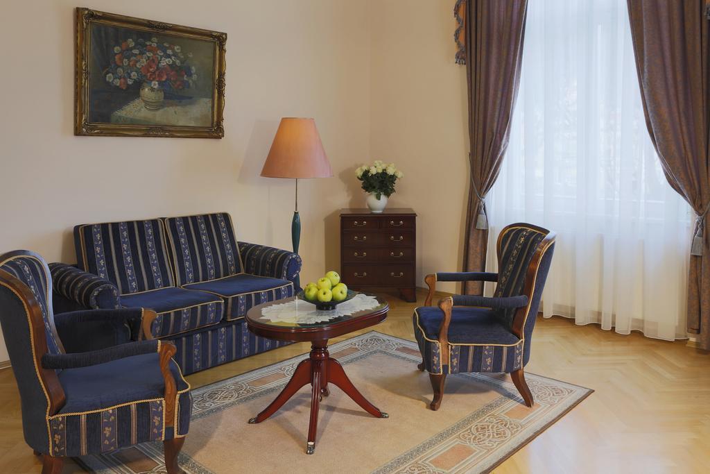 Bristol Vila Tereza Karlovy Vary Habitación foto
