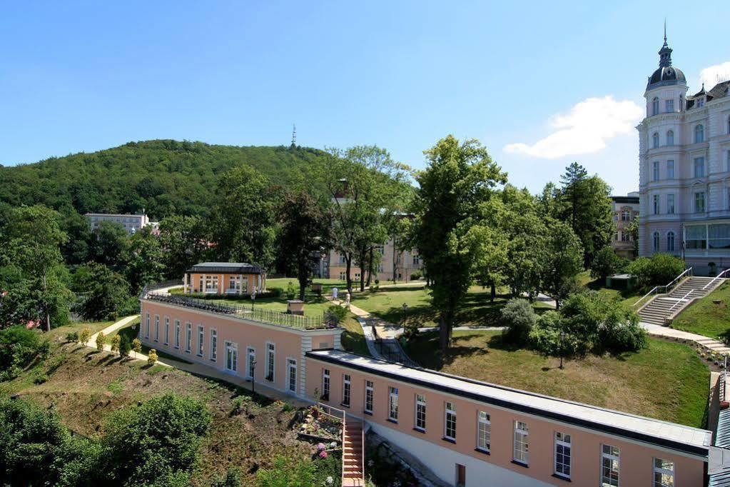 Hotel Bristol Vila Tereza Karlovy Vary Exterior foto